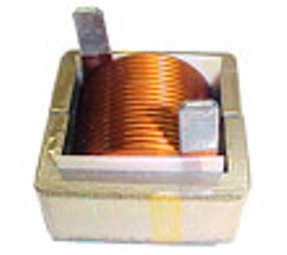 Inductor Power Shielded Wirewound 33uH 20% 1KHz 23Q-Factor Ferrite 760mA 200mOhm DCR T/R 50 Items SRR7032-330M Inductor Power Shielded Wirewound 33uH 20% 1KHz 23Q-Factor Ferrite 760mA 200mOhm DCR T/R 50 Items SRR7032-330M